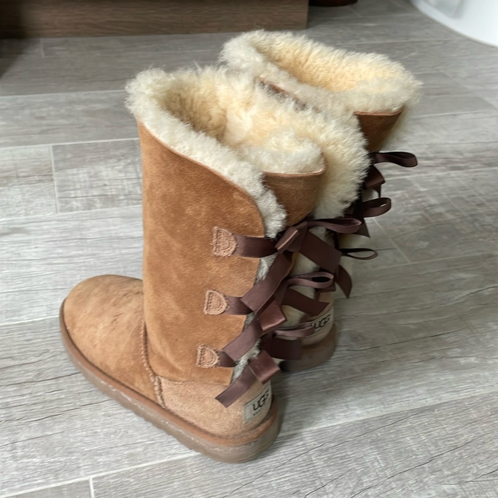 Tall Ugg Boots - Kids Size 4